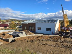 sendvičový panel na ocelový dům